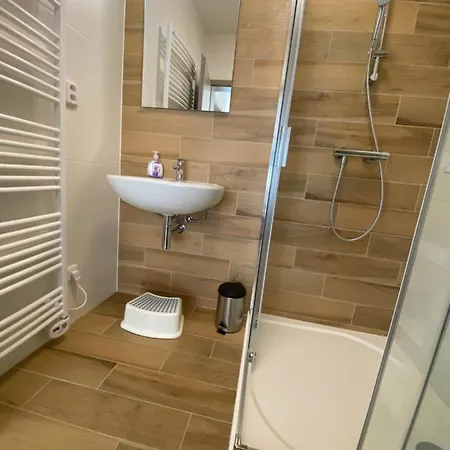 شقة Enzian By Mountain Ways Loučná pod Klínovcem